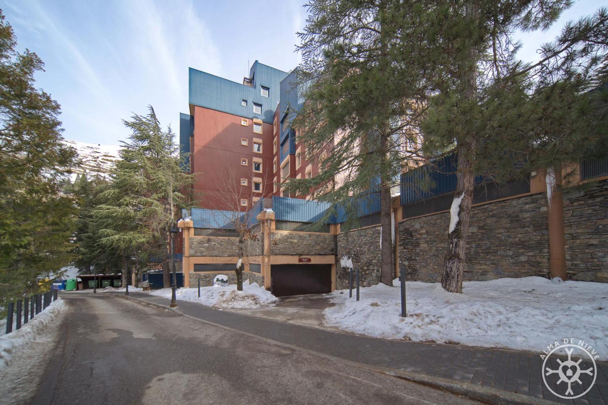 Salana De Alma De Nieve Apartment Baqueira Beret Exterior photo